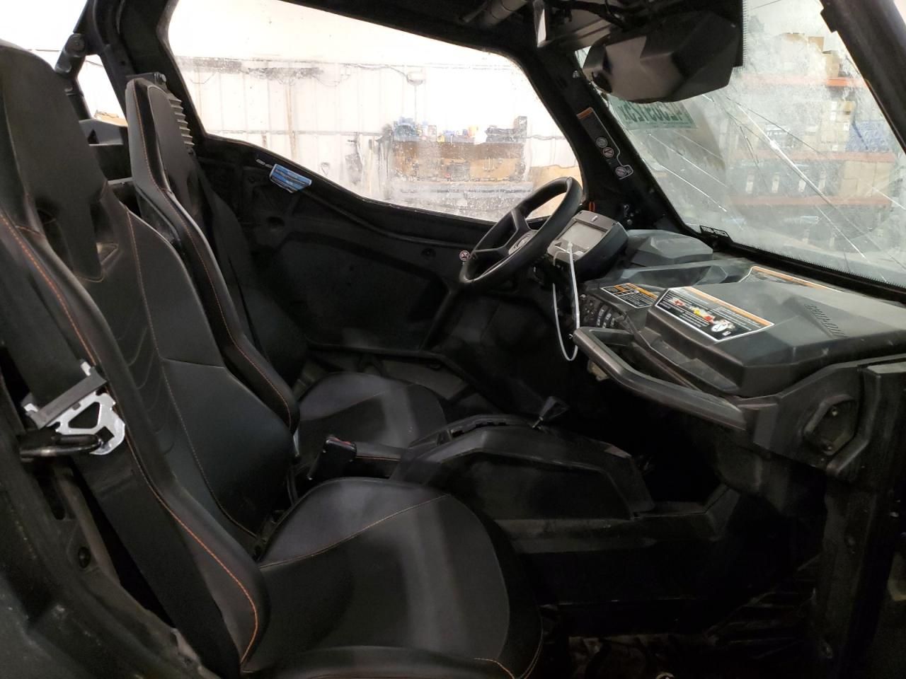 2021 Can-Am Commander XT-P 1000R - Image 5