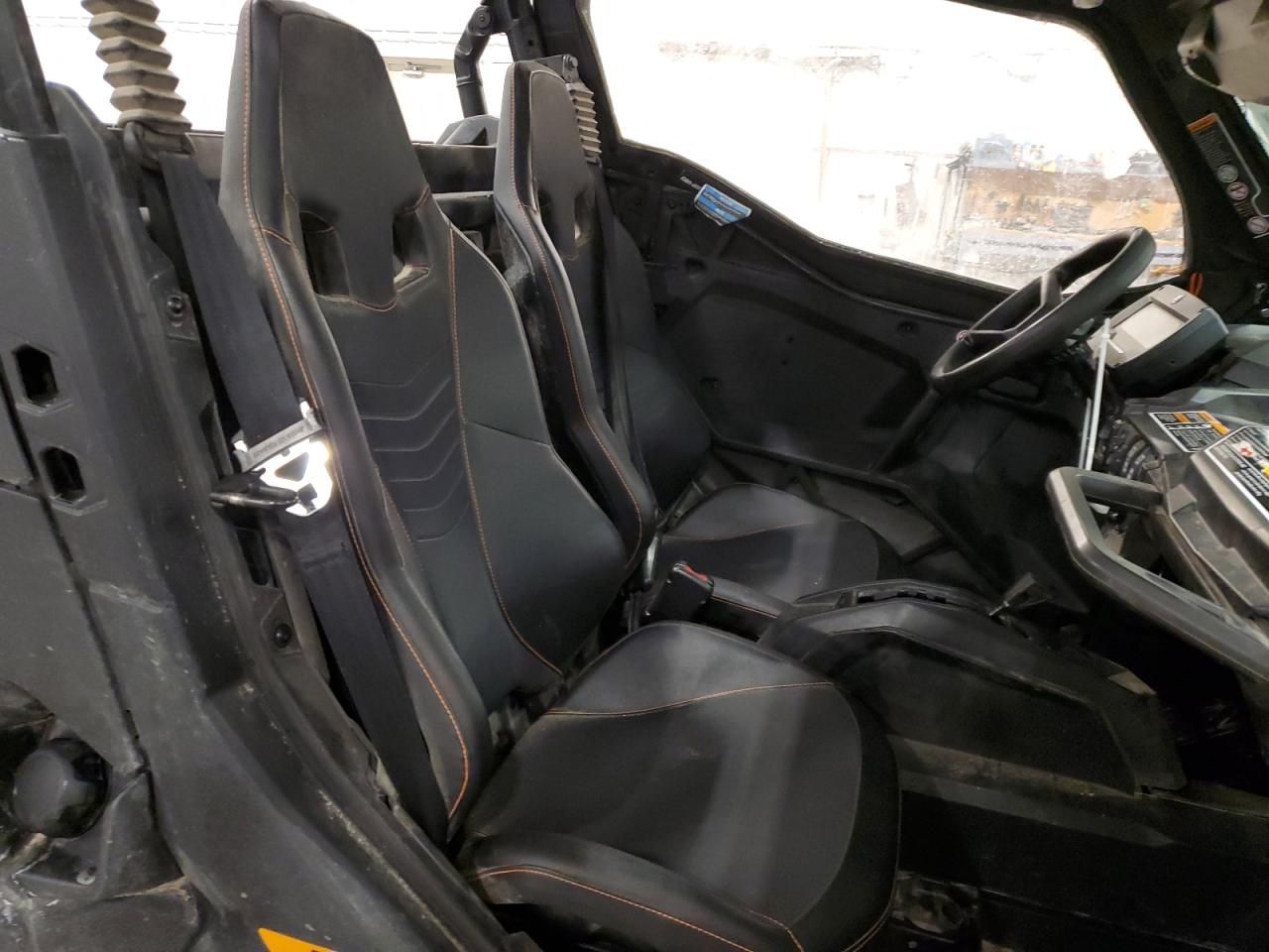 2021 Can-Am Commander XT-P 1000R - Image 6