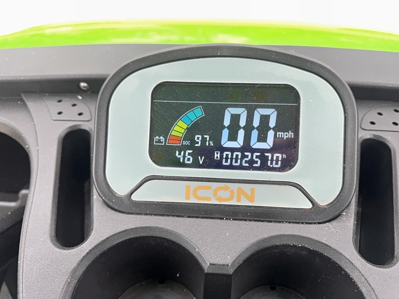 2022 ICON I40 Golf Cart - Image 8